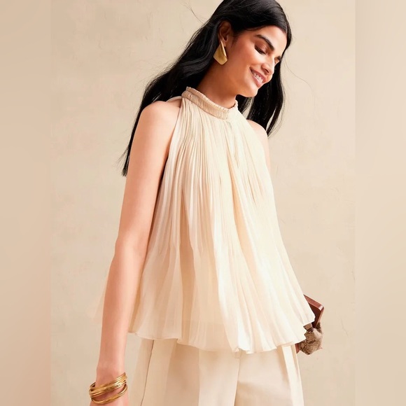 Banana Republic- Radiant Halter Tank - Medium NWT - Picture 2 of 8